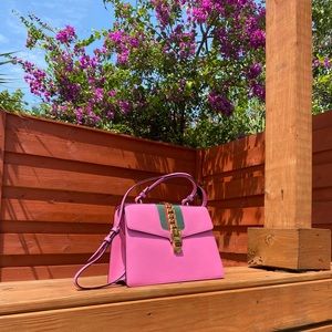 Authentic Gucci Hot Pink Sylvie 👛